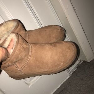 Uggs boots womens size 9